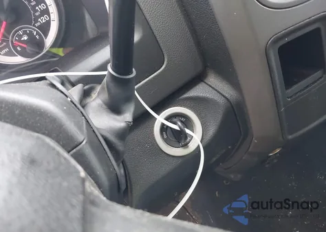 2013 Ram 1500 Express z USA, uszkodzony, nr VIN 1C6RR6KT5DS527380